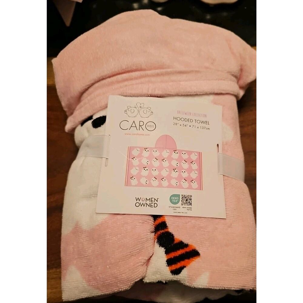 Hooded Towel Pink Ghosts Halloween Collection 28x54 In Caro kids - Picture 2 of 3
